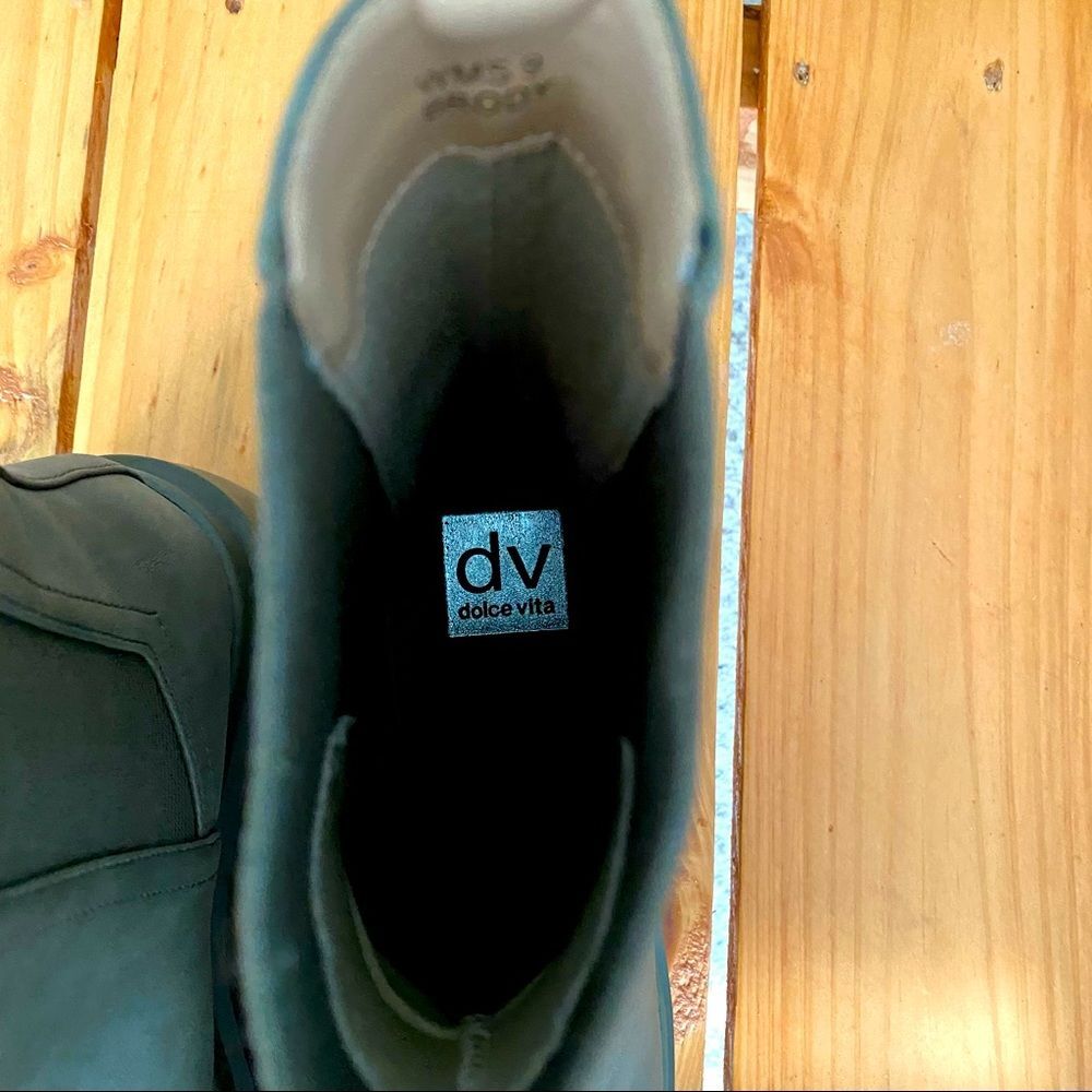 NWOT DV Dolce Vita Brody Chelsea Boot - Picture 6 of 6